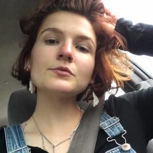 Meet your Posher, Claire